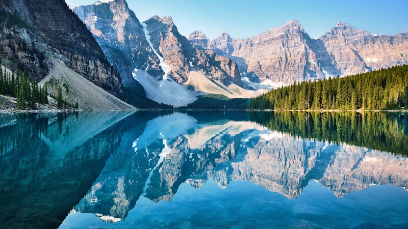 Welcome to Canada: Surviving Your First 30 Days